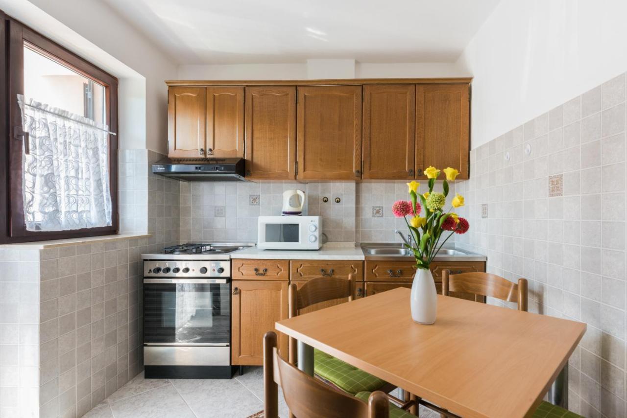 Ferienwohnung Kamelija Rovinj Exterior foto